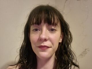 hot cam girl fingering CharlotteAnne