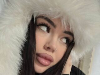 webcam babe chatroom CherlynDarm