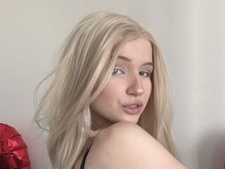 camgirl masturbating ChunBirdwell