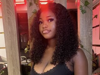 nude cam girl photo CreamieNelly