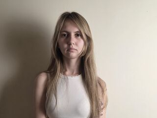 camgirl playing with sex toy CrissyLescano