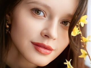 topless webcamgirl CrystleZaritsky