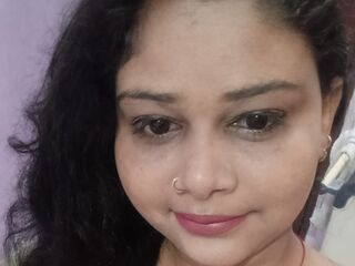 naughty camgirl CurvySoniya