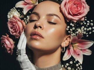 camwhore nude DelfinaArif