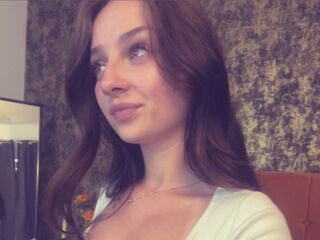 camgirl spreading pussy DeliaAmour