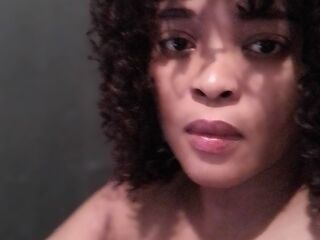 masturbating cam girl DelicateDiamond