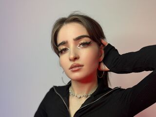 camwhore shaved pussy DieraBunte