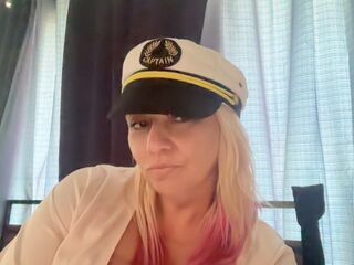 live show DjLilPuffster