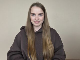cam girl photo DonetteSally