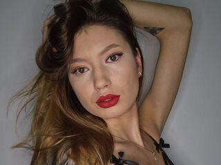 camgirl fingering bald pussy ElliaBellamy