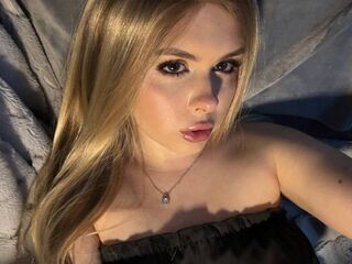 webcam live ElvaBrown