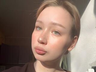 live chat ElwineCawthorne