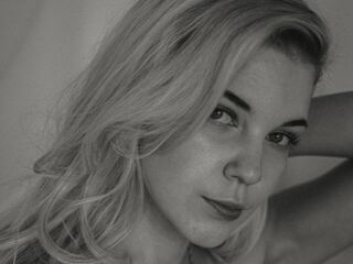 shaved pussy webcam EsmiStewart