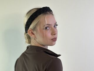 camgirl masturbating EvetteHilado