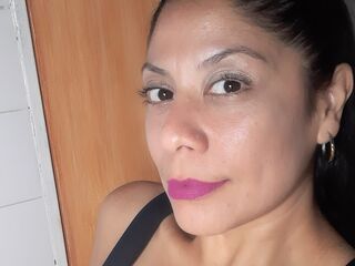 camgirl showing pussy FlorBlack