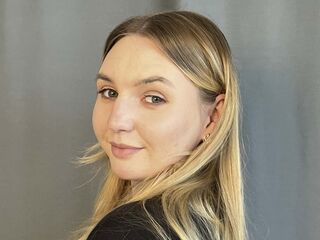 hot webcam show FloraBrenden