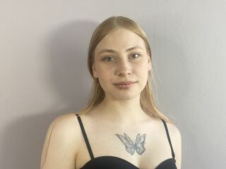 naked camgirl HelaineSchecter