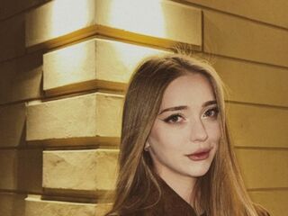 hot cam girl masturbating with sextoy IvaBusack