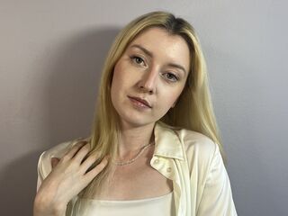 hot cam girl fingering JeanneHolmes