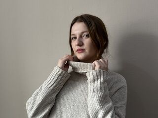 masturbating camgirl JeannineHerzog