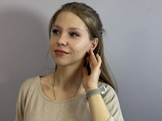 shaved pussy cam JessicaFreligh
