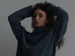 camgirl playing with sex toy JoleenLimbaugh