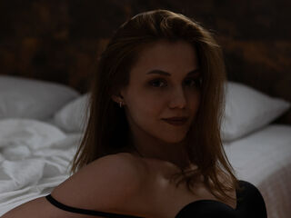 hot cam girl fingering JulieHopps