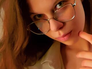 naked girl with webcam masturbating with sextoy JulinaGoroven