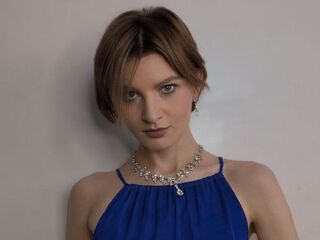 camwhore masturbating KarinaBiz