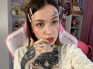 camgirl showing tits KatarinaShullc