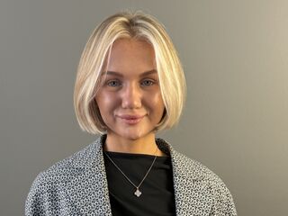 adult live web cam KeriGarrard