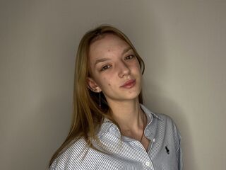 naked camgirl gallery KeshaCornett