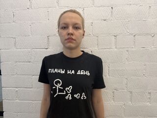 naughty KirstieSchiffert