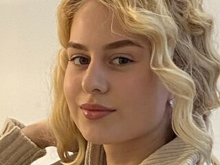 naked cam girl photo LaniePlewa