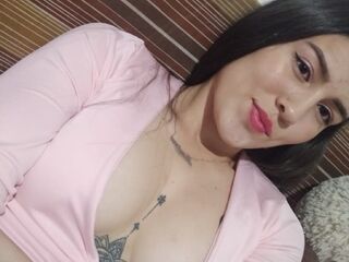 cam girl webcamsex LaylaPetit