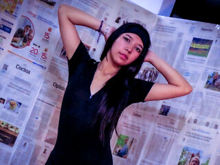 hot girl LayraNoir