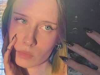 adult liveshow LeonilaSeedorf