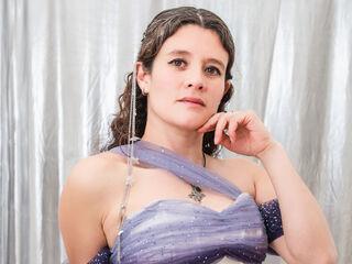 live chat room LiaSannin