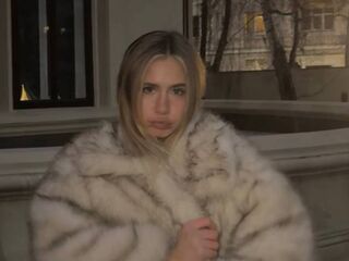 hardcore webcam LilliaFowler