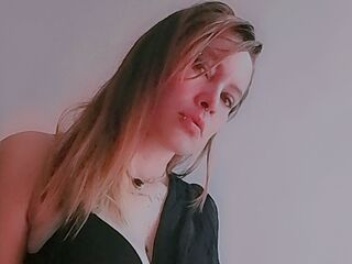 free webcam chat LillyThompsonn