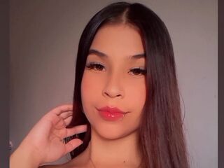 free live chatroom LindaLeone