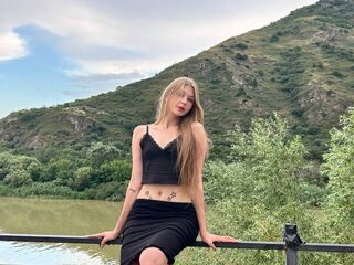 camwhore shaved pussy LissandraGoddess
