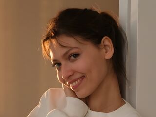 camgirl spreading pussy LivelyLaurie