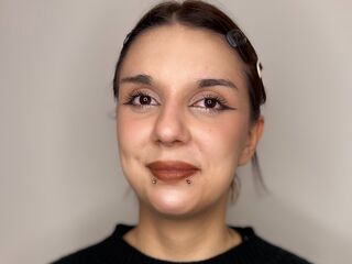 naked webcam girl photo LoniFessel