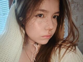 camgirl shaving pussy LouannMuench