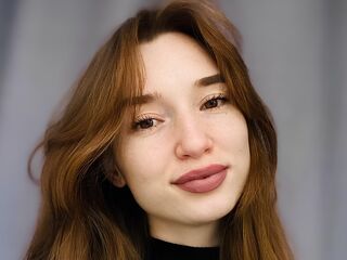 girl chat room LouieAldaco