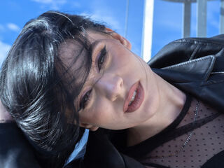 nude webcamgirl photo MadelynVelure