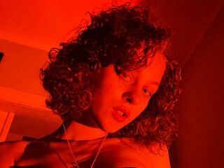 cam slut chat room MaggieBrovn