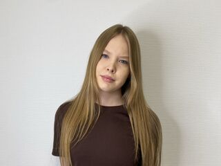 naked cam girl picture MariSeason