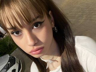 naked cam girl picture MariaVong